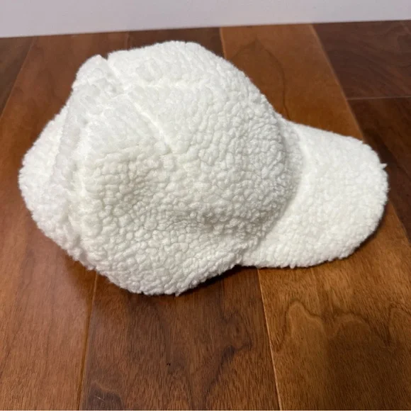 Anthropologie  Sherpa White Fleece Baseball Cap / Hat - Picture 8 of 9